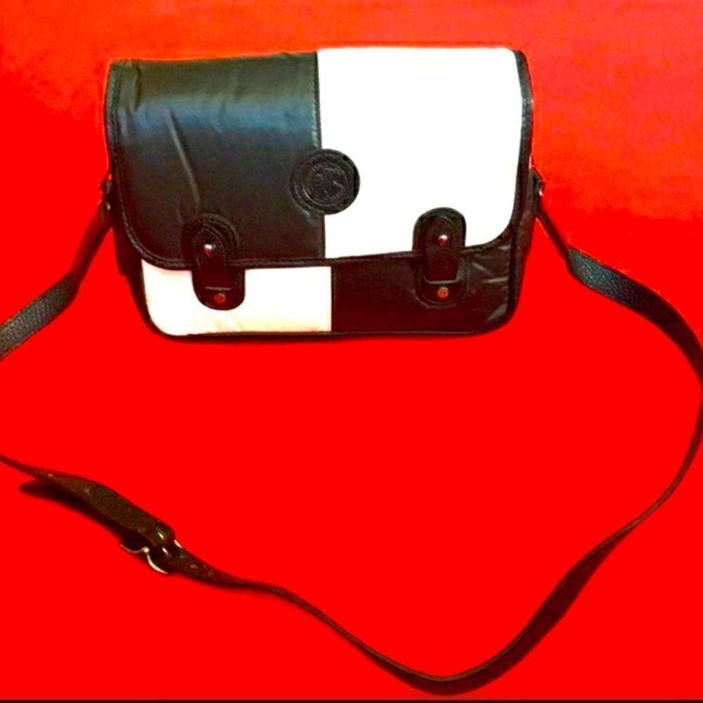 HUNTING WORLD WHITE BLACK AUTÉNTICA CROSSBODY UNIXES BAG
